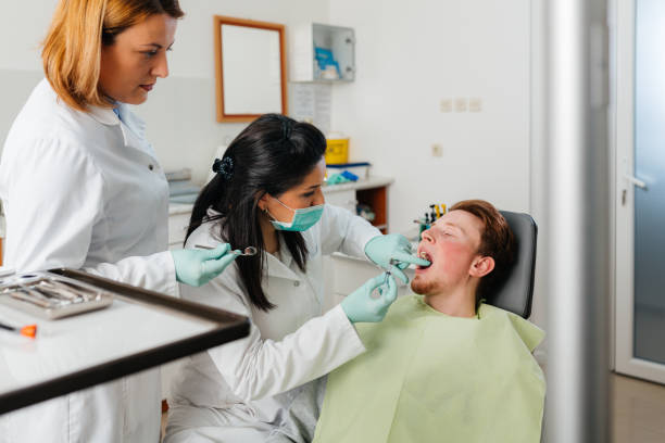 Best Broken or Cracked Tooth Emergency Dentist in Watseka, IL